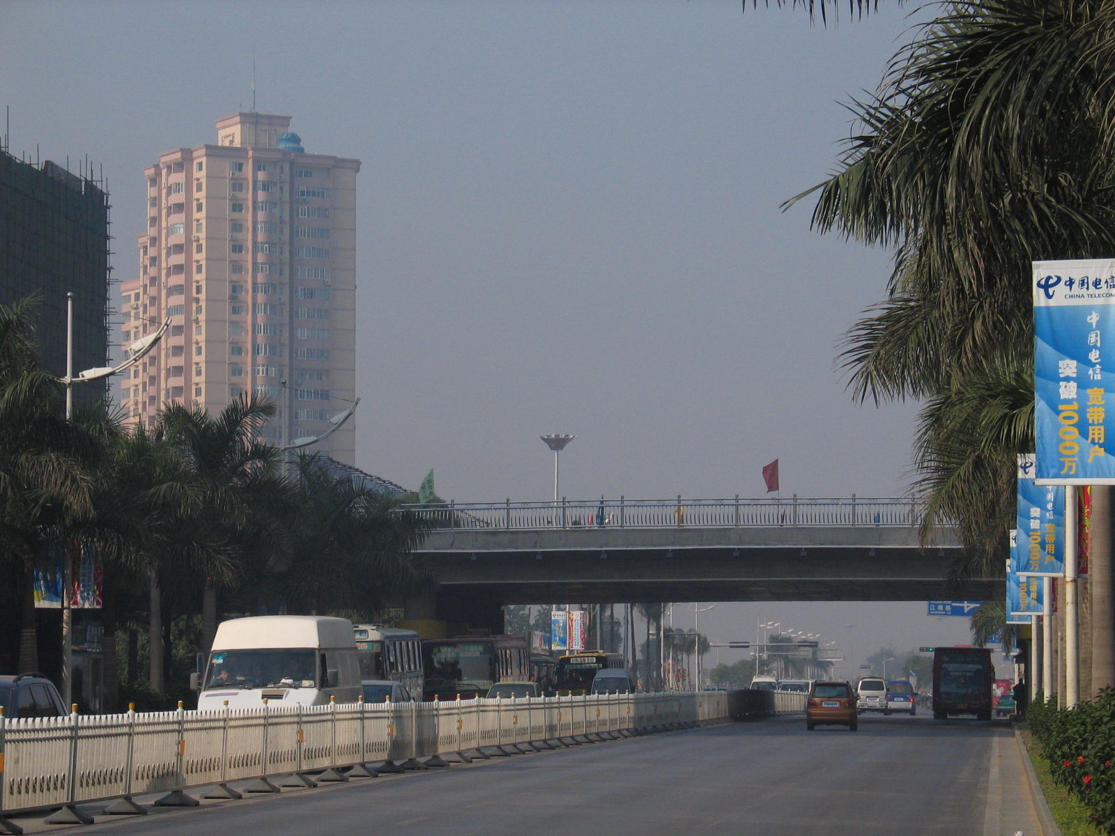 友愛南路跨民族大道立交