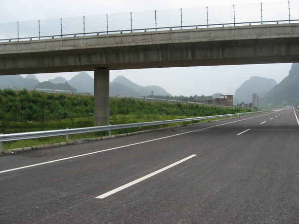 鐘馬高速公路